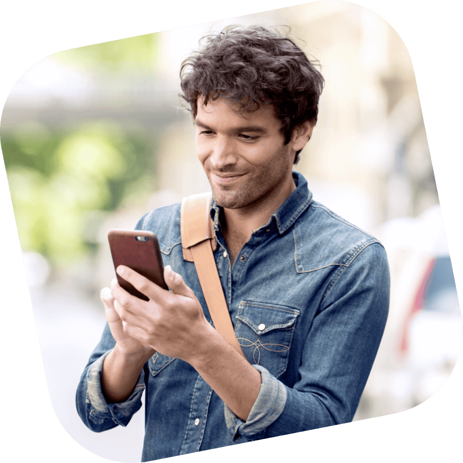 SYOOU interacts with the browsing and mobility apps installed on your mobile phone.
